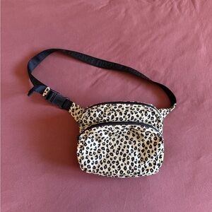 BAGGU Honey Leopard Nylon Fanny Pack Belt Bag Animal Print - Great Condition!